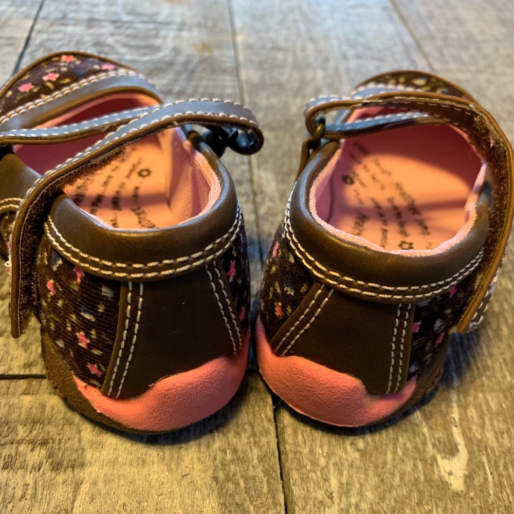 Healthtex Kate Corduroy Flower Shoes - Picture 4 of 7